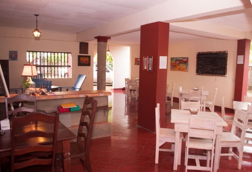 تختخواب و صبحانه Bomalu Nicaragua Beach House