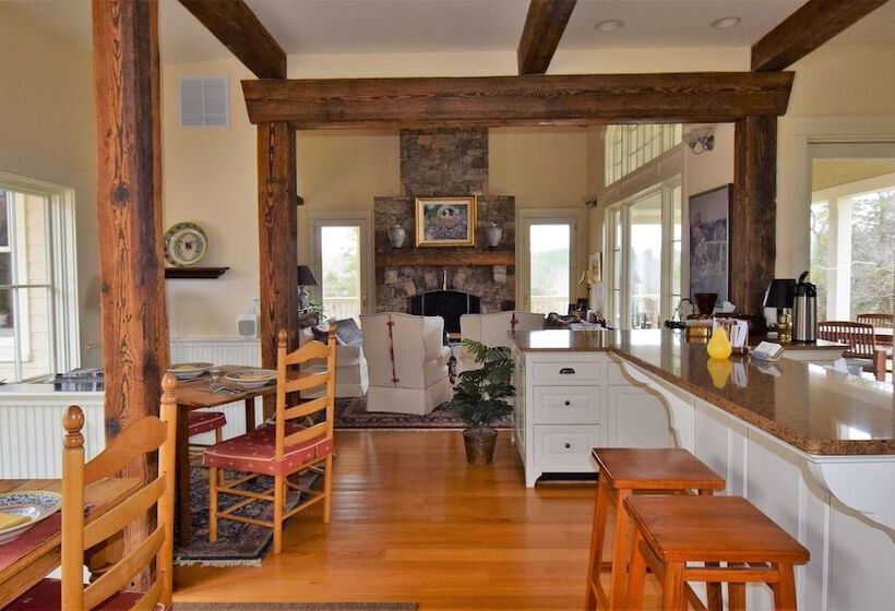 تختخواب و صبحانه Cedar Spring Inn & Spa