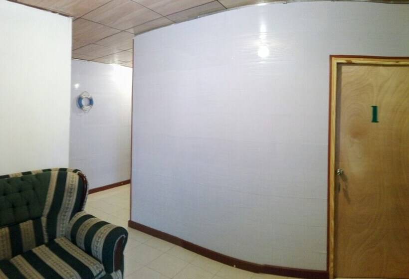 Down Town Beach Sarie Bay