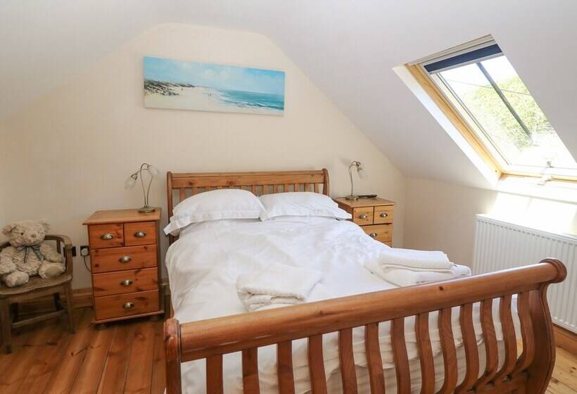 Garth Morthin The Stables