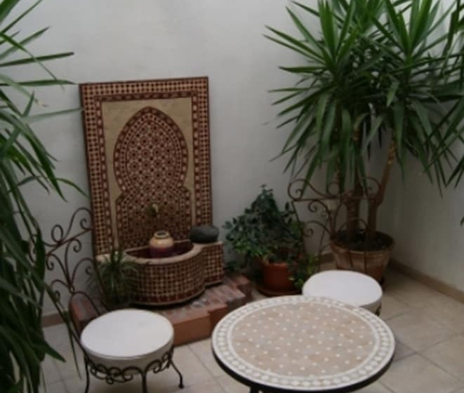 فندق فئة نجمة واحدة Fenix