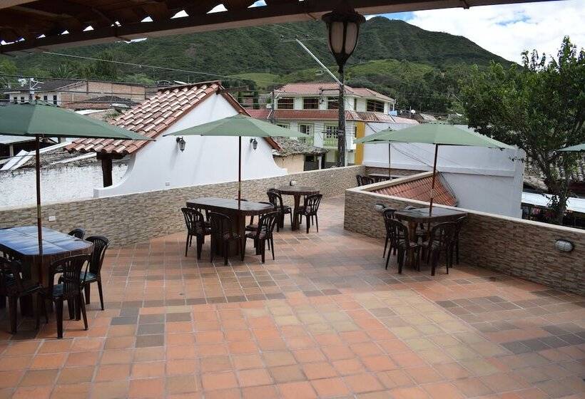 هتل Hosteria El Descanso De Ramses