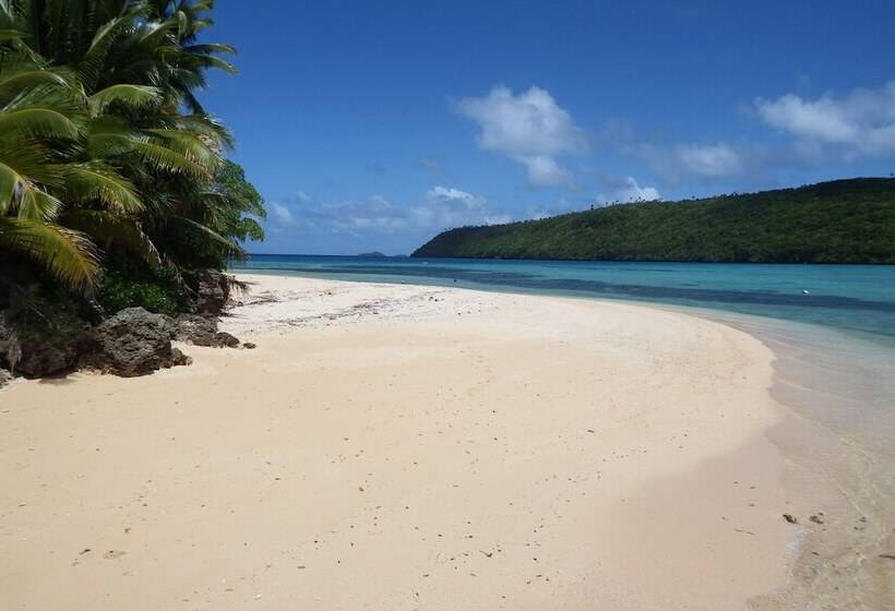 هتل Mala Island Resort