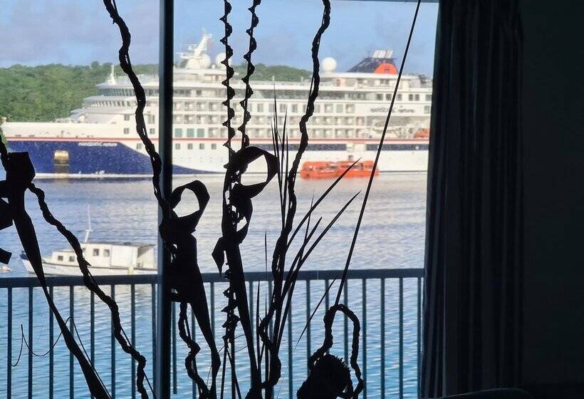 Otel Puataukanave International