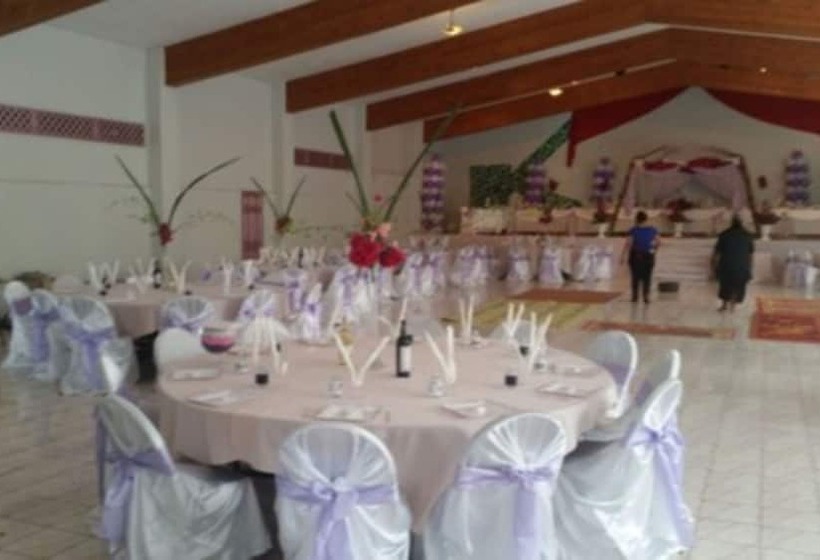 Otel Puataukanave International