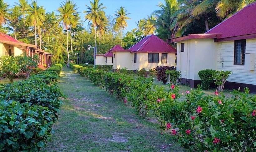 هتل Safe Landing Ecolodge