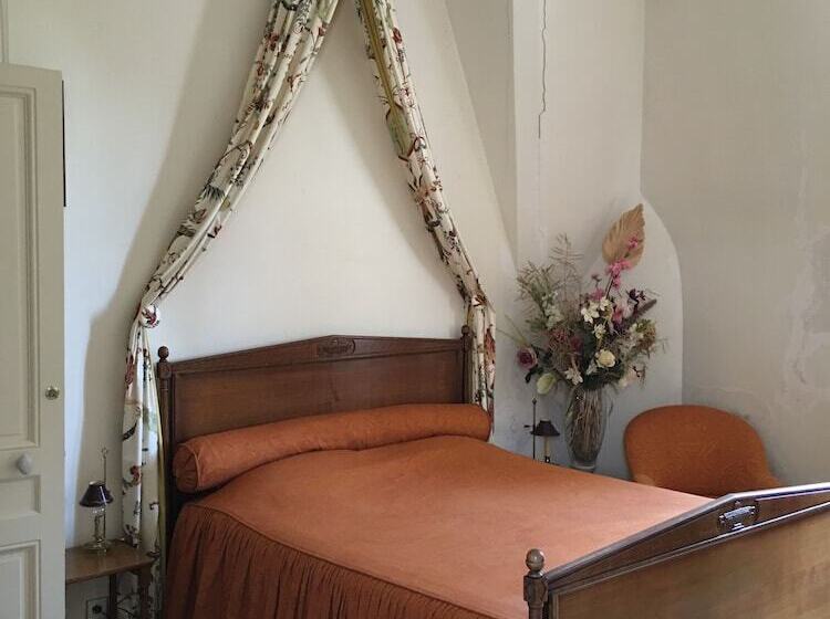 Пансион Domaine Château De Bourville