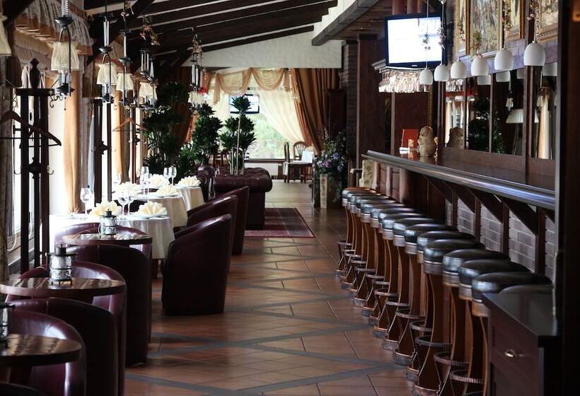 פנסיון Park Hotel Butenko Stable