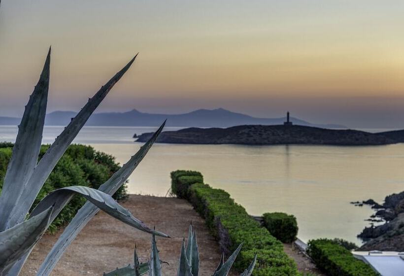 Sunrise Beach Suites