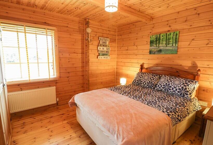 Sunset Lodge 6