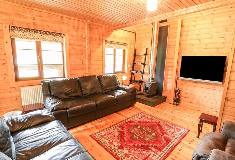 Sunset Lodge 6
