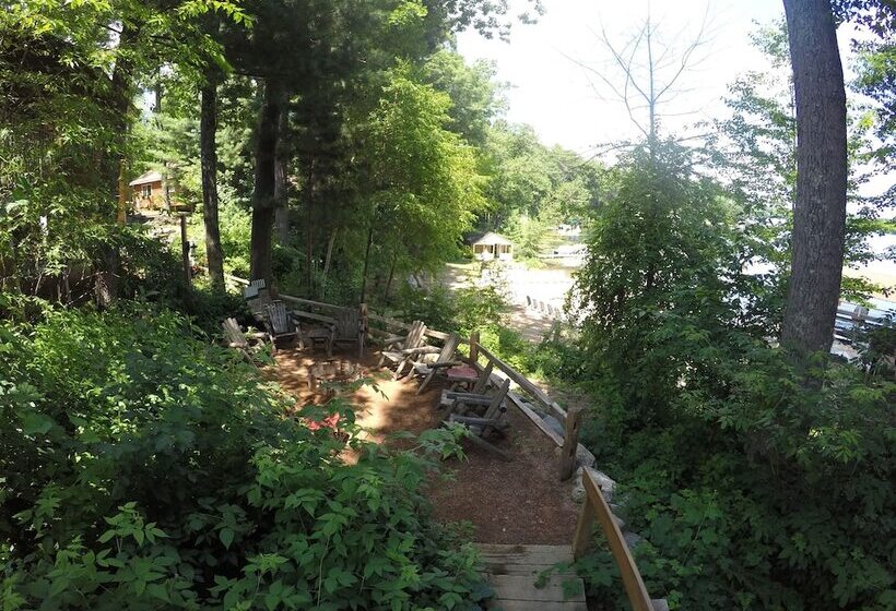 Timber Bay Resort