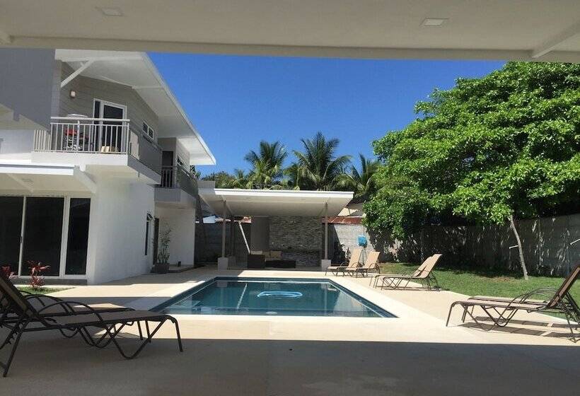 Uvita Paradise