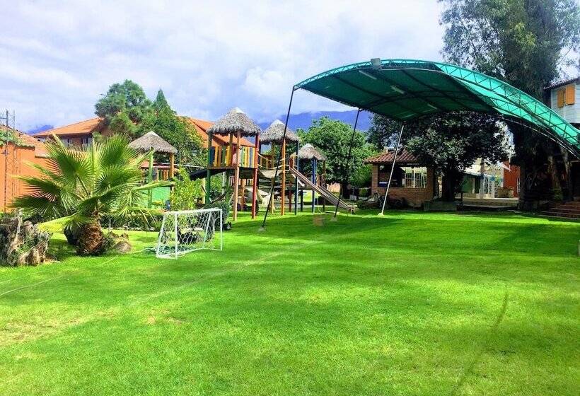 Cabanas Las Lilas Hostel