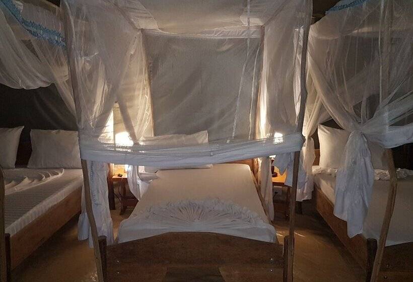 Отель Selous Mapumziko Lodge