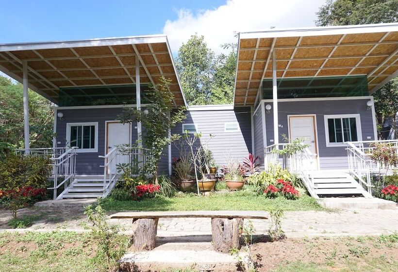 هتل Sonseesaed Farm