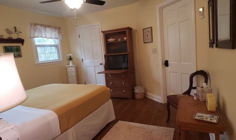 Miller Dunham House Bed & Breakfast