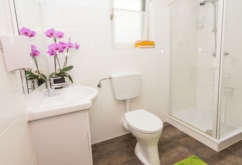 ペンション Zimmer Ferienwohnung Yassi