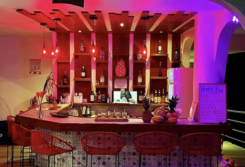 The Scarlet Villas