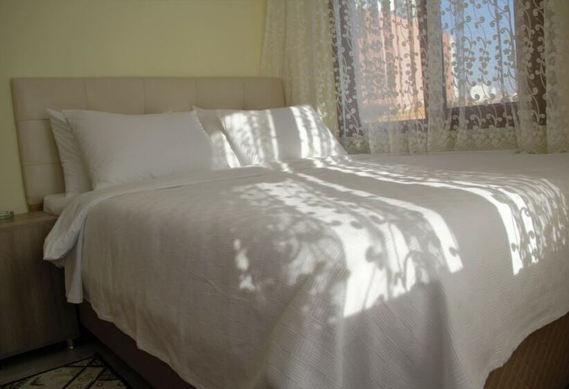 Ada Inan Butik Otel