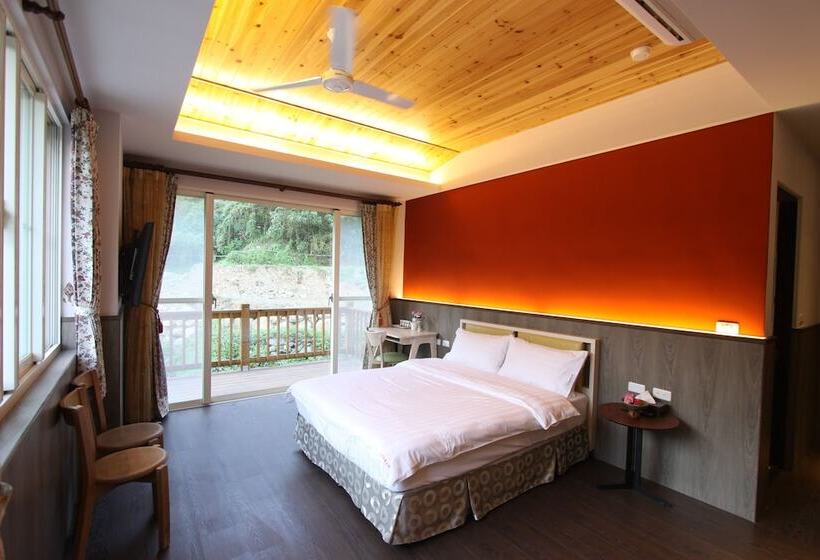 تختخواب و صبحانه Joy Garden