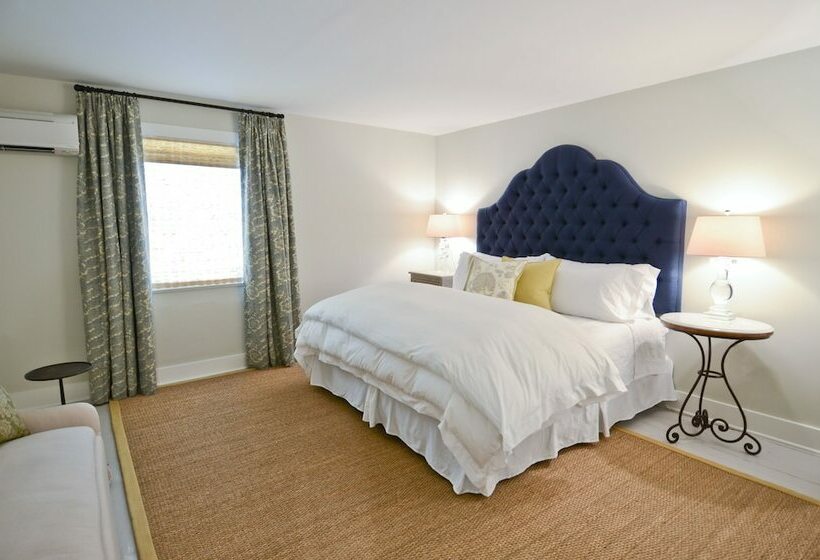 Bed and Breakfast The Rooms Up There