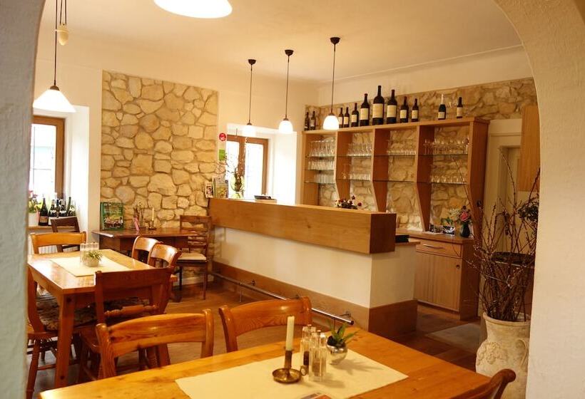 ベッドアンドブレックファースト Weingut Primus   Südsteiermark