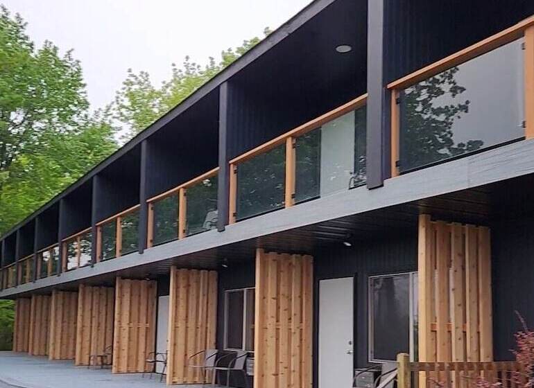 فندق على الطريق The Birchy, Adventure Lodging By Base Hospitality Group