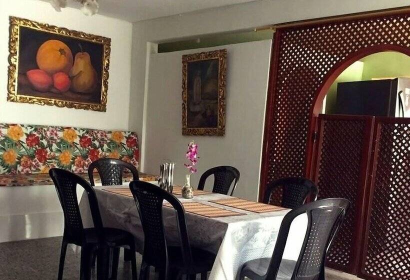Hostal Etnolounge Hostel