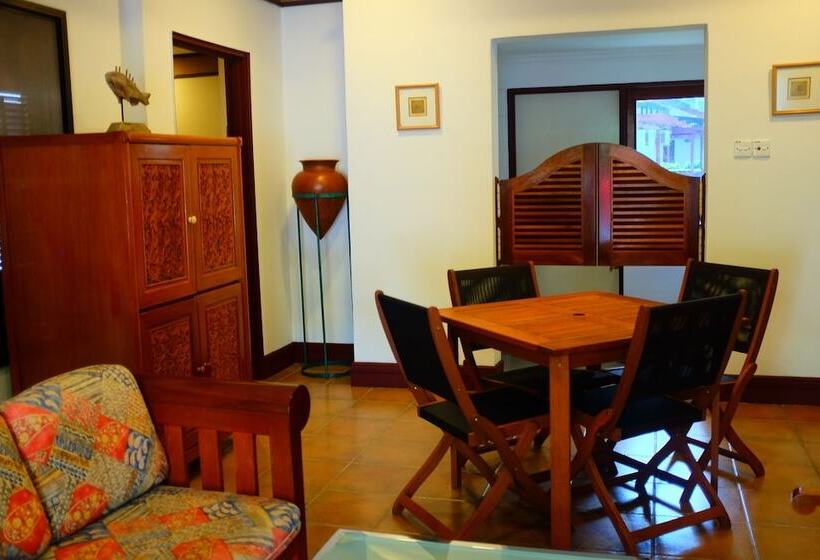 فندق Kukup Golf Resort