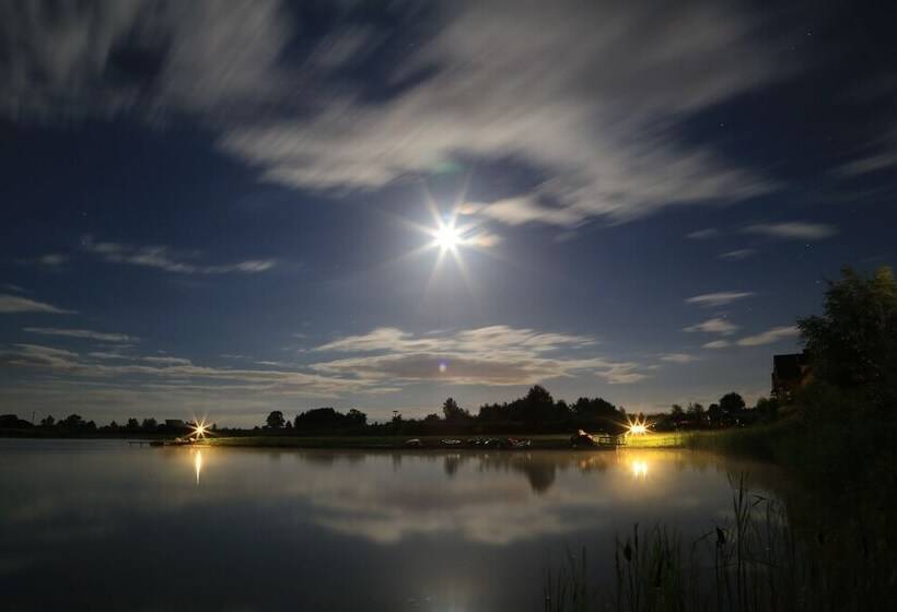 교외 호텔 Agroturystyka żabi Raj