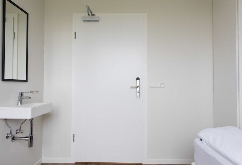 ペンション Graystone Guesthouse