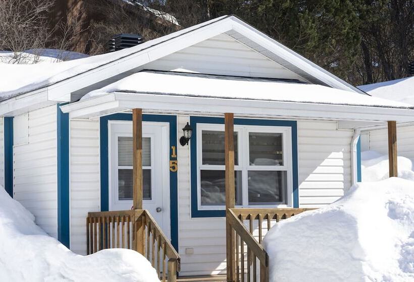 مبيت وإفطار Auberge La Coulee Douce