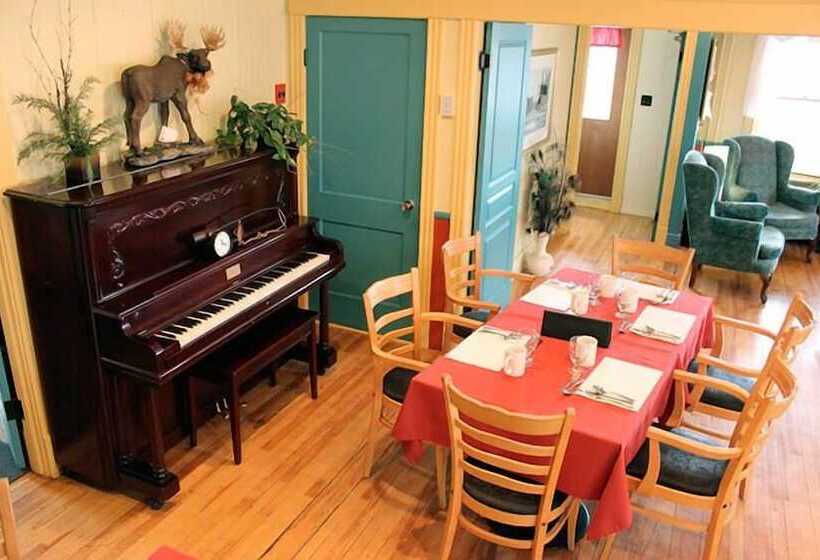 مبيت وإفطار Auberge La Coulee Douce