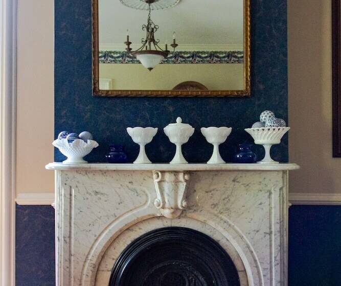 مبيت وإفطار Saint Huberts Lodge