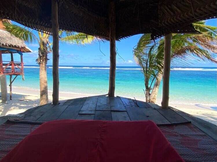 هتل Faofao Beach Fales