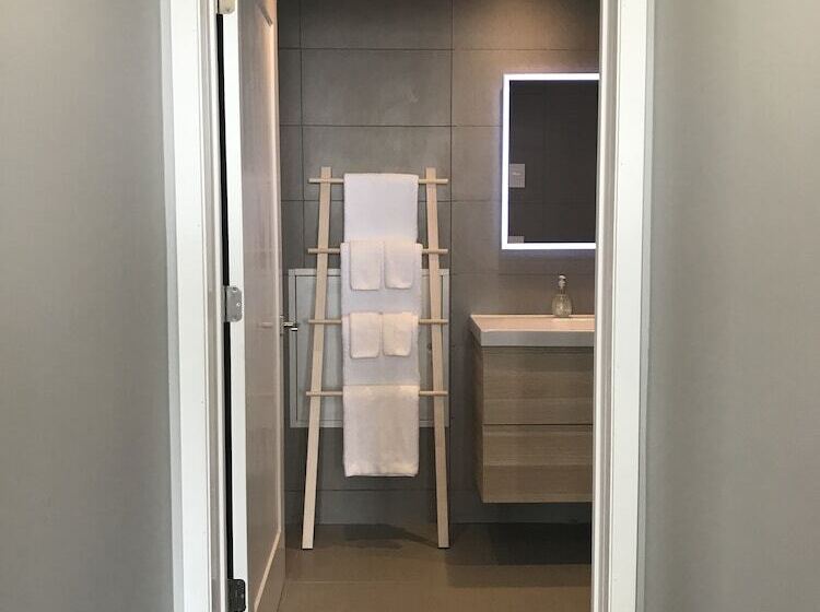 酒店 Harbor Inn Self Check In