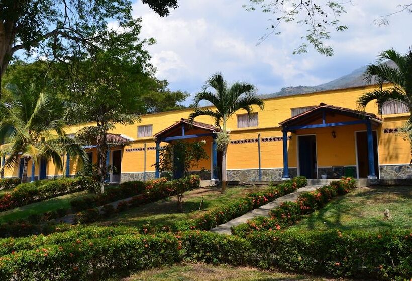 فندق Hostería Florida Tropical