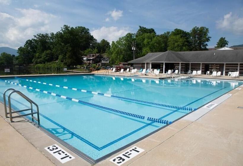Отель Lambuth Inn At Lake Junaluska