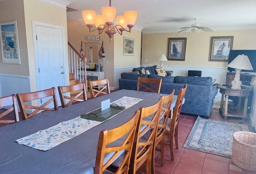 ホテル Lazy Days   6 Br Home