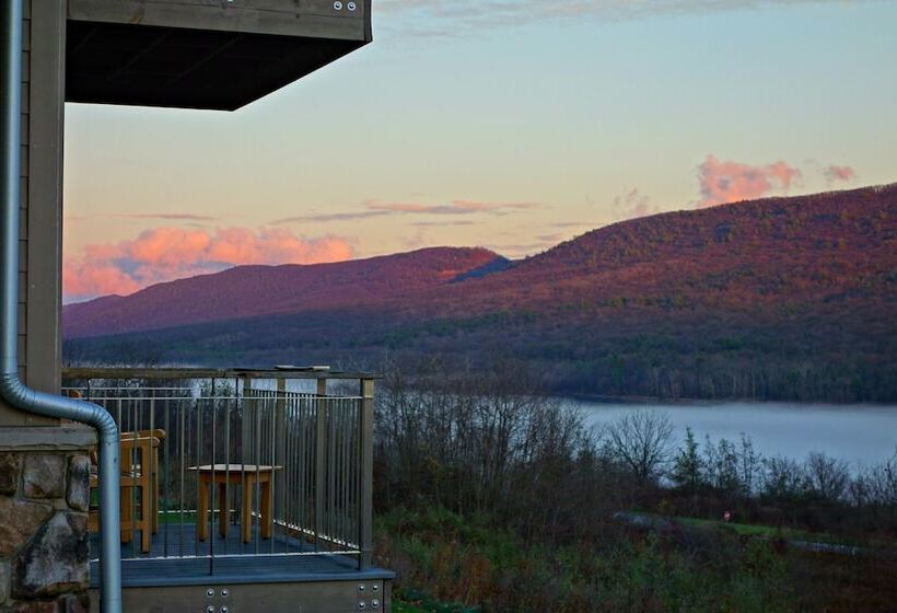 فندق Nature Inn At Bald Eagle