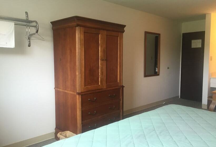 فندق على الطريق Midway Budget Inn