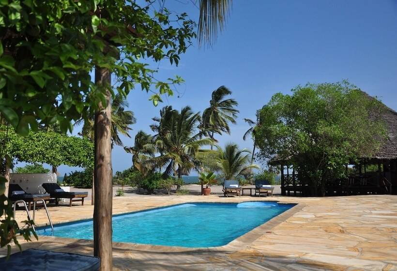 بنسيون Kijongo Bay Beach Resort