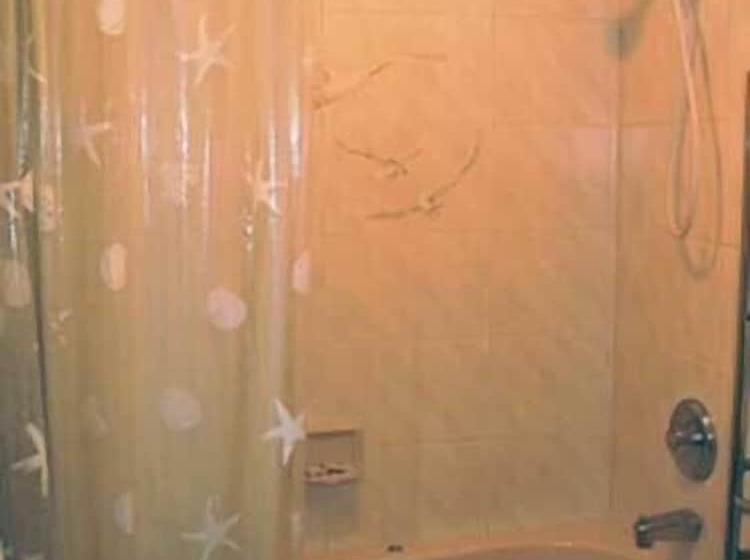 Пансион Moonlight Beach Suites