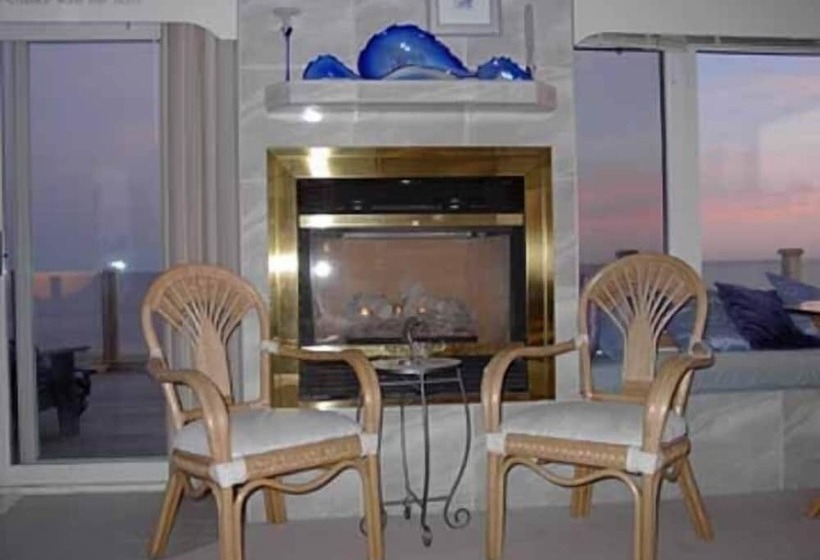 بنسيون Moonlight Beach Suites