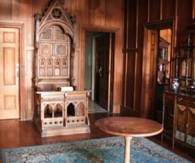 פנסיון Oceania House