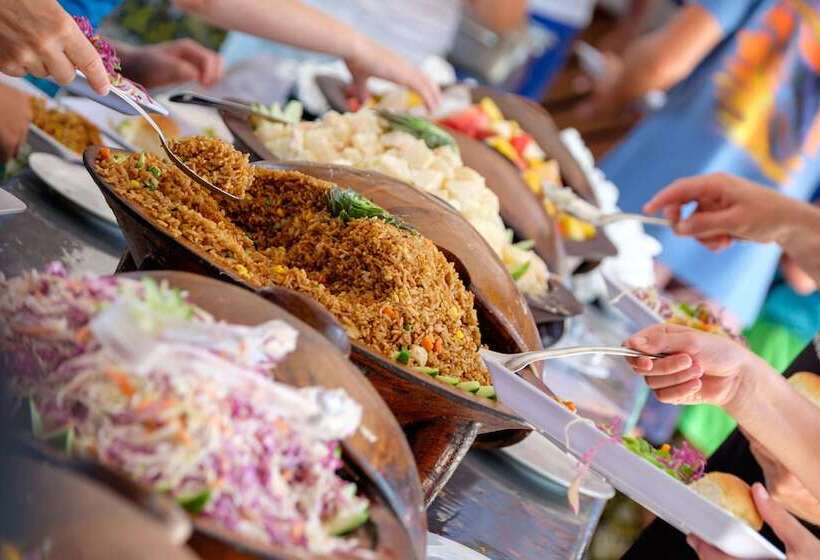 هاستل South Sea Island