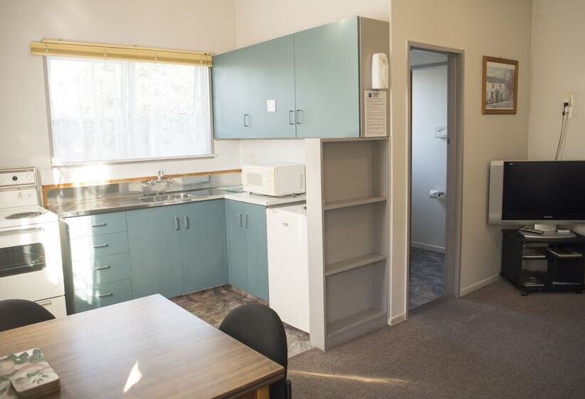 Feilding Motel