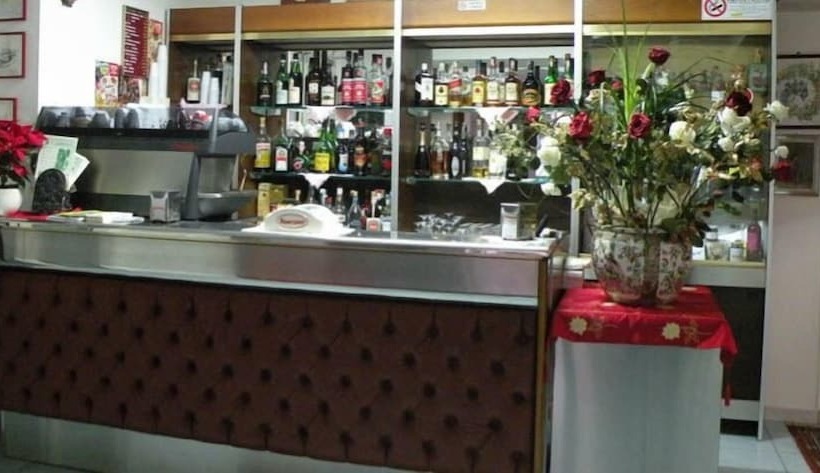 فندق فئة نجمة واحدة Albergo Ristorante Il Pescatore