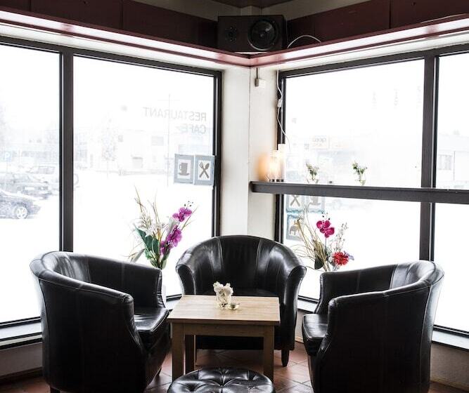 فندق فئة نجمة واحدة Sørreisa Hotell